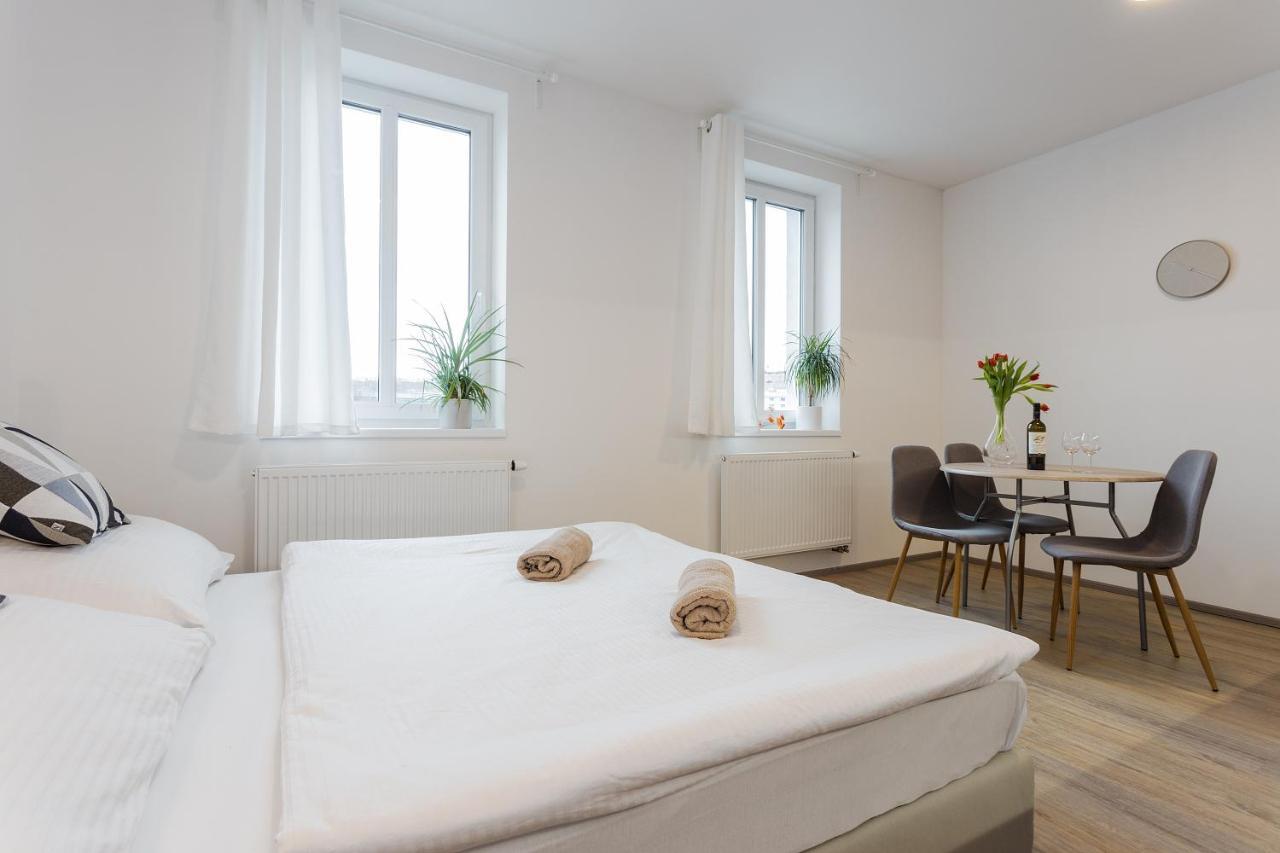 Harfa Apartments Prague Luaran gambar