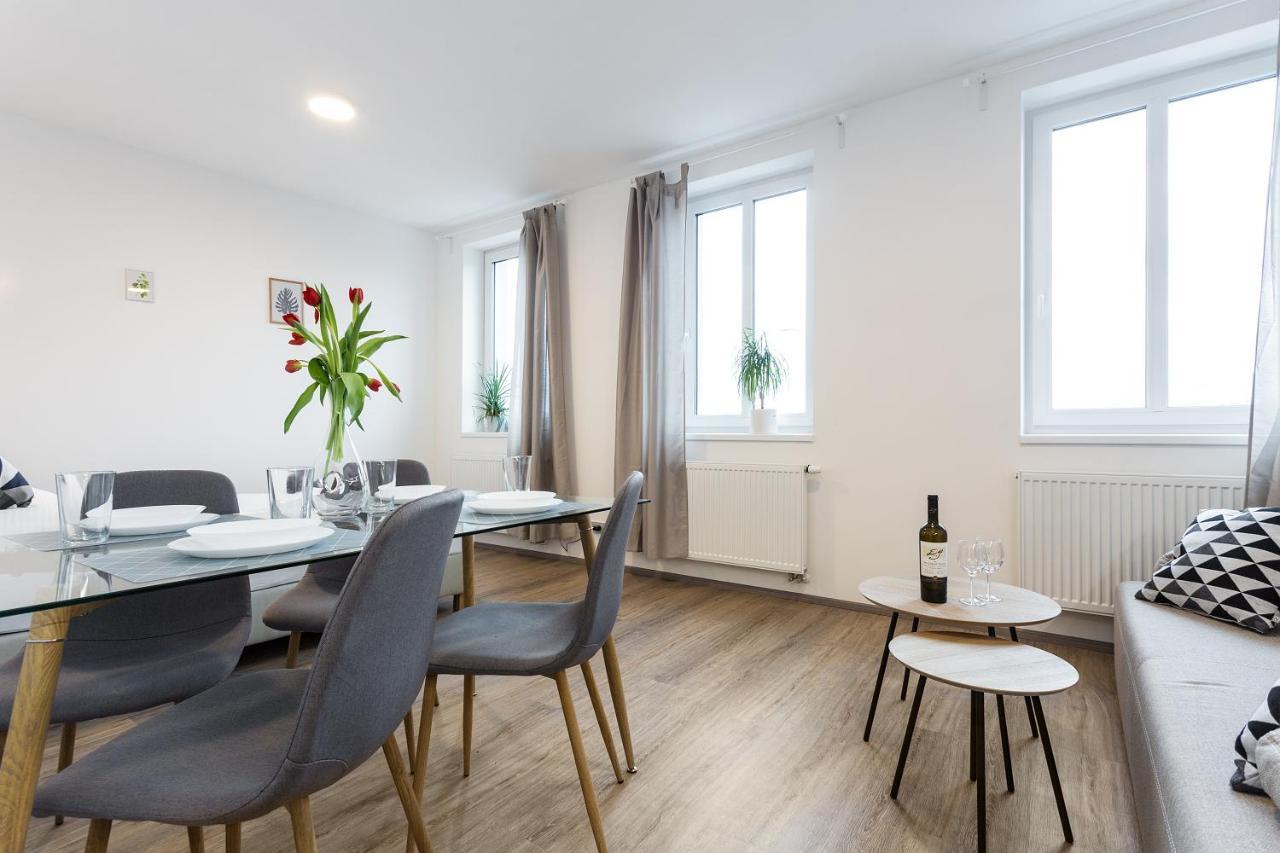 Harfa Apartments Prague Luaran gambar