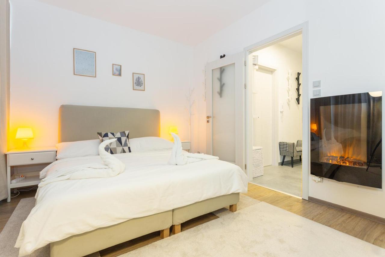Harfa Apartments Prague Luaran gambar