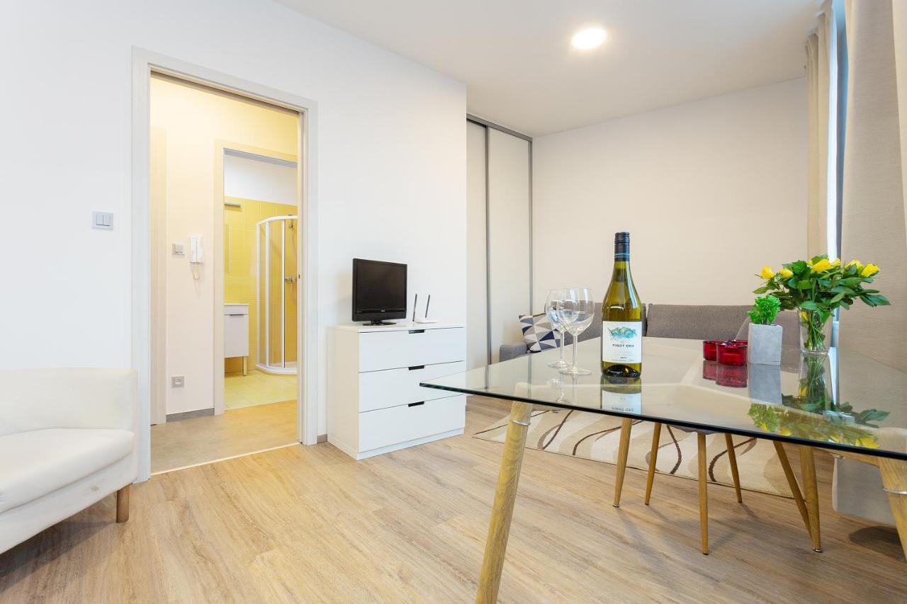 Harfa Apartments Prague Luaran gambar