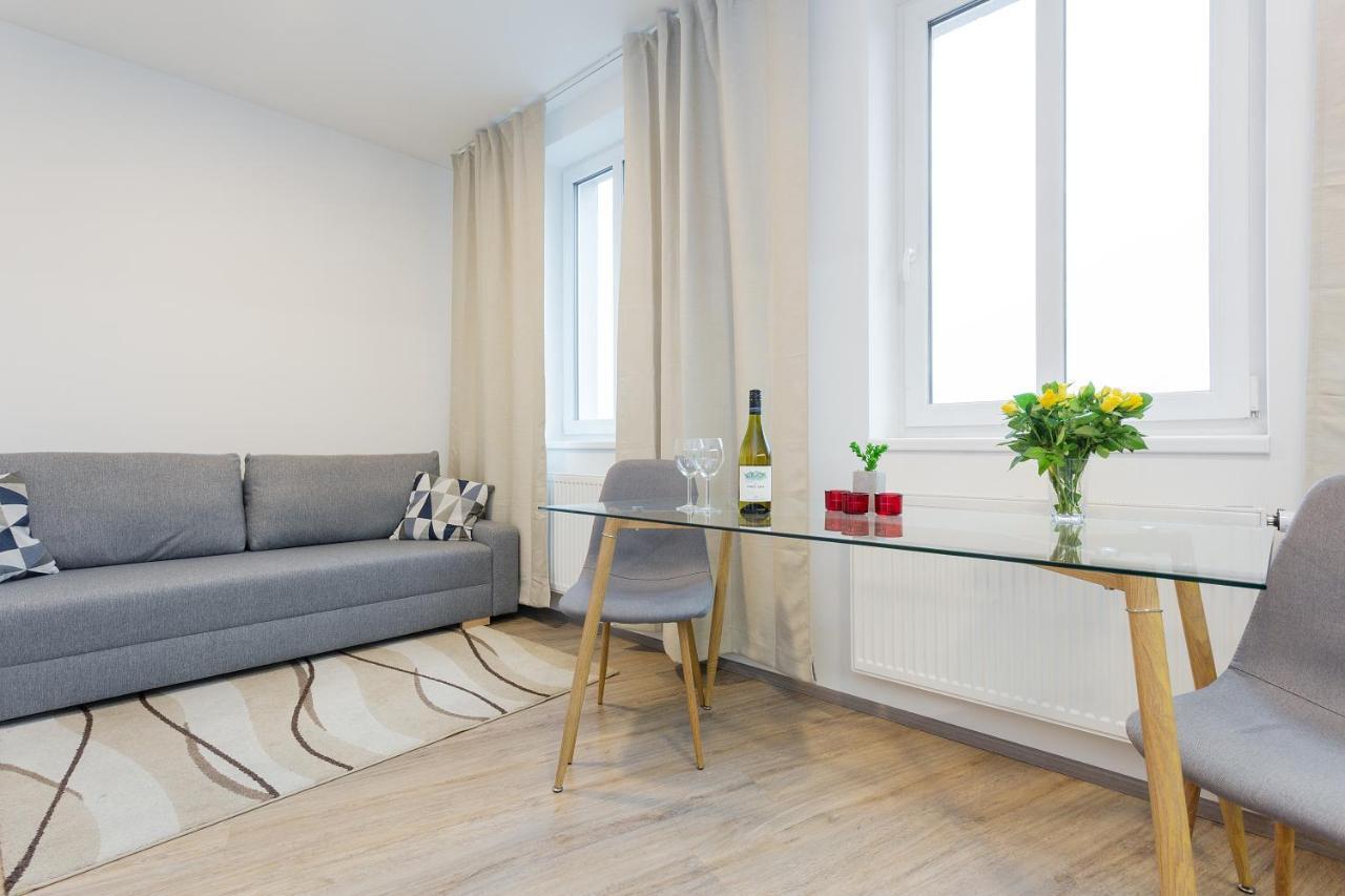 Harfa Apartments Prague Luaran gambar